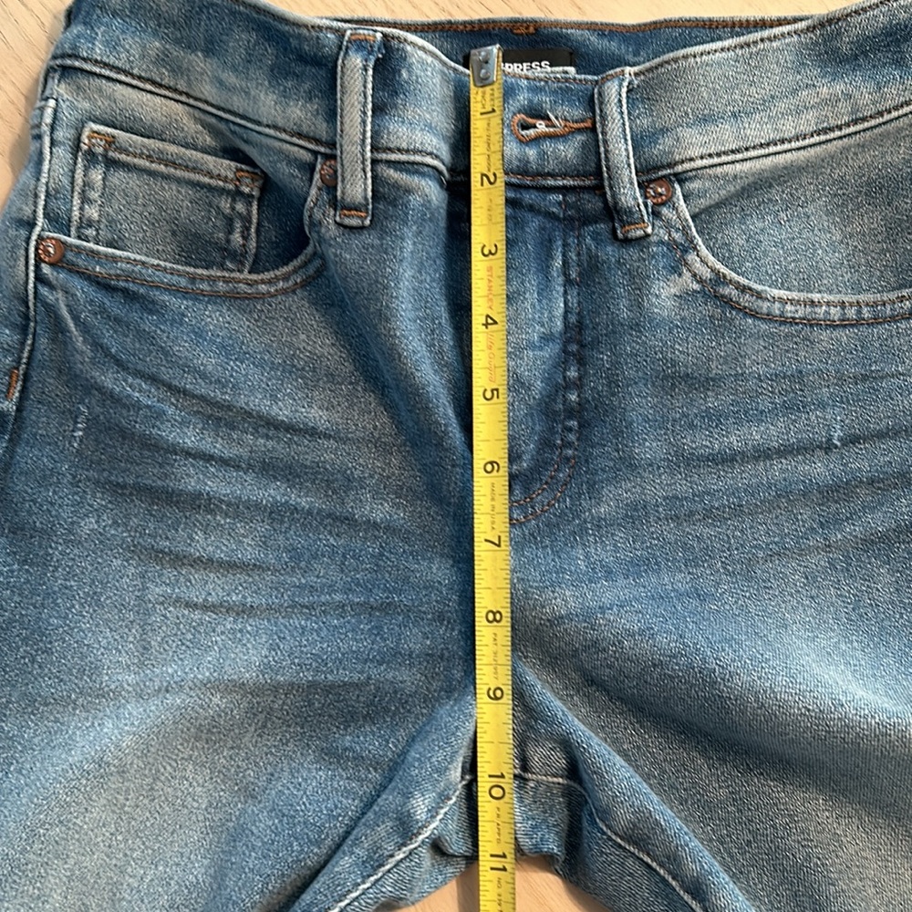 Express Mid Rise Jeans - Picture 8 of 12